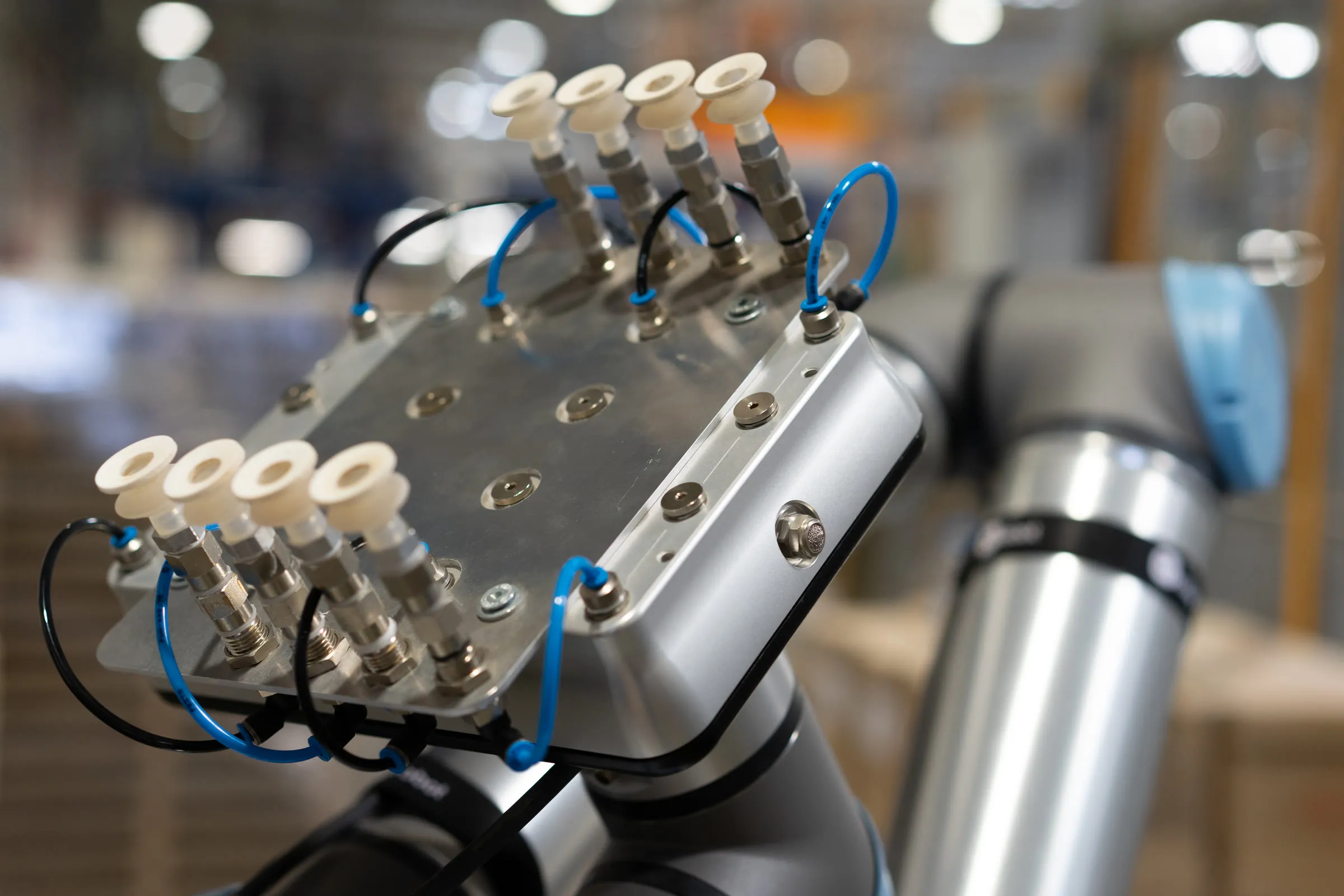 The vacuum gripper array and quick changer